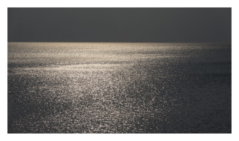 Reflexion des Unsichtbaren II ca. 906 x 156 cm